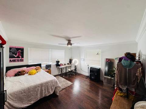 214 Westwood Circle, West Palm Beach FL - photo 8 of 36
