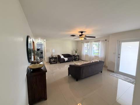 955 NW 4th St Street, Belle Glade FL - photo 9 of 56