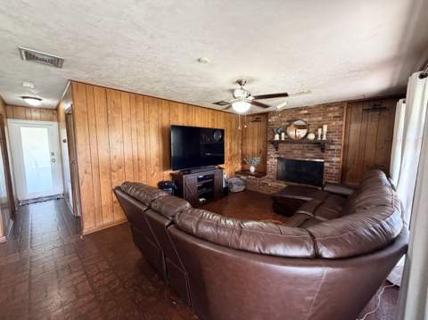955 NW 4th St Street, Belle Glade FL - photo 10 of 56