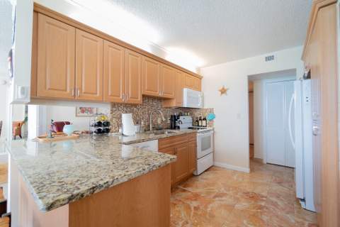 4200 N Ocean Drive #1-1806, Singer Island FL - photo 11 of 25