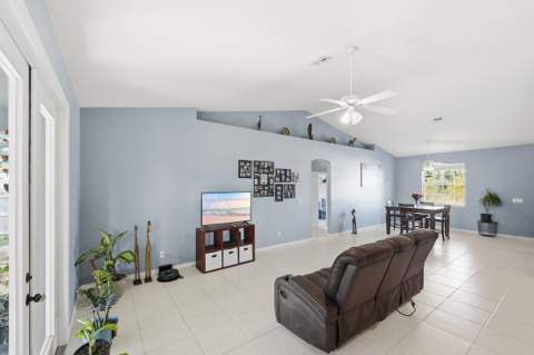 5859 NW Cullom Circle, Port St. Lucie FL - photo 15 of 46