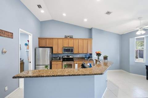 5859 NW Cullom Circle, Port St. Lucie FL - photo 19 of 46