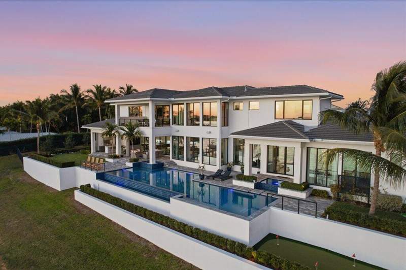 5 bedroom Single Family Residence at 1271 NE Langford Lane, Langford Landing, Jensen Beach — photo 4