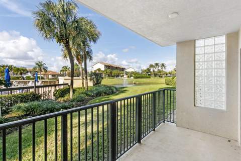 601 Seafarer Circle #101, Jupiter FL - photo 17 of 32