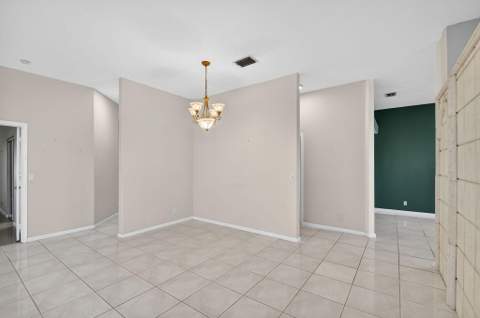 6179 Bear Creek Court, Lake Worth FL - photo 7 of 57