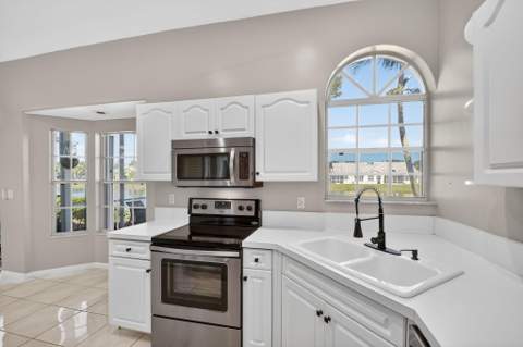 6179 Bear Creek Court, Lake Worth FL - photo 14 of 57
