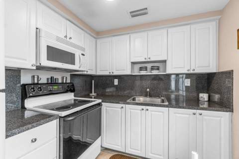 715 Normandy O, Delray Beach FL - photo 9 of 45