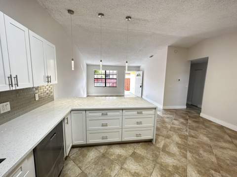 4326 Woodstock Drive #C, West Palm Beach FL - photo 13 of 41