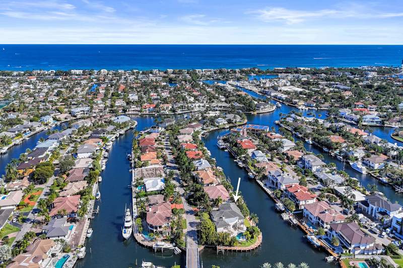 6 bedroom Single Family Residence at 2330 NE 31st Court, Lighthouse Point 5th Sec, Lighthouse Point — photo 3