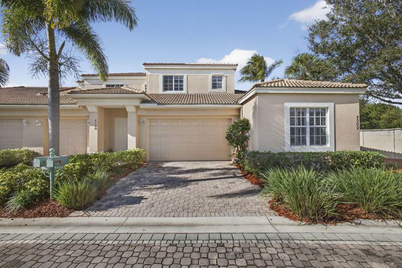 3 bedroom Townhouse at 4502 Hickory Drive, PGA Commons 4, Palm Beach Gardens — photo 3