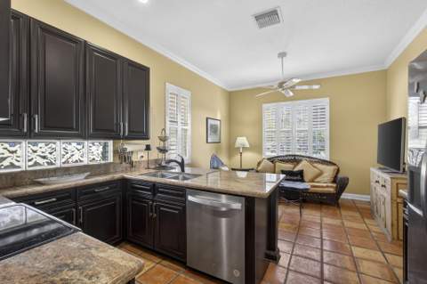 4502 Hickory Drive, Palm Beach Gardens FL - photo 18 of 69