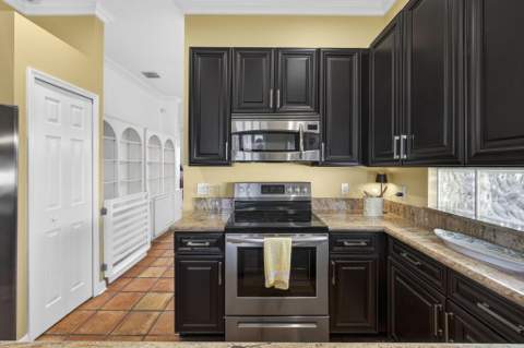 4502 Hickory Drive, Palm Beach Gardens FL - photo 24 of 69