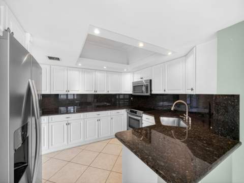 1660 Twelve Oaks Way #303, North Palm Beach FL - photo 12 of 21