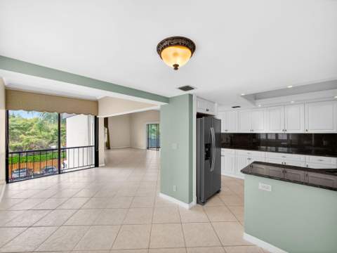1660 Twelve Oaks Way #303, North Palm Beach FL - photo 13 of 21