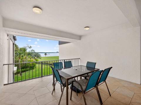 1660 Twelve Oaks Way #303, North Palm Beach FL - photo 14 of 21