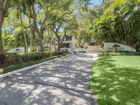 1660 Twelve Oaks Way #303, North Palm Beach FL - photo 21 of 21