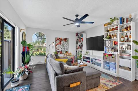 4005 Village Drive #B, Delray Beach FL - photo 7 of 35