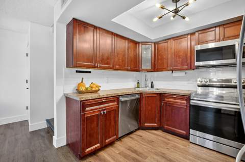 4005 Village Drive #B, Delray Beach FL - photo 13 of 35