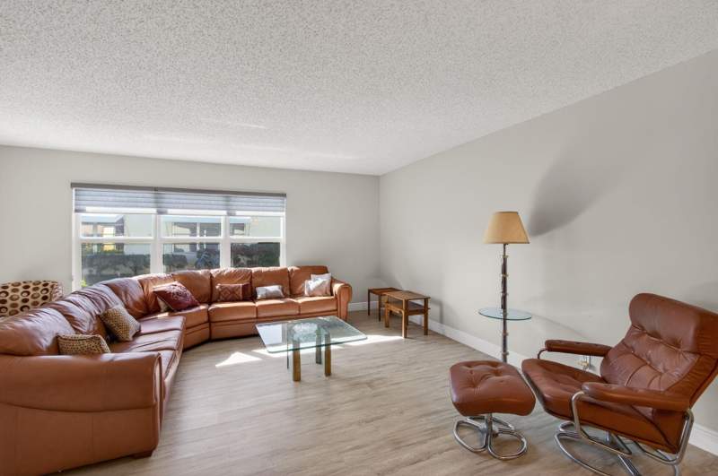 2 bedroom Villa at 5392 Lakefront Boulevard #A, High Point Of Delray West, Delray Beach — photo 4
