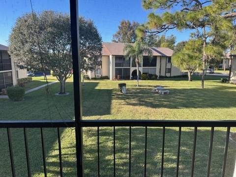 3625 La Aires Court #B2, Greenacres FL - photo 10 of 11