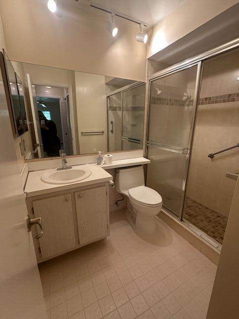 3625 La Aires Court #B2, Greenacres FL - photo 8 of 11