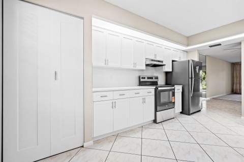 1606 Abaco Drive #H2, Coconut Creek FL - photo 9 of 42