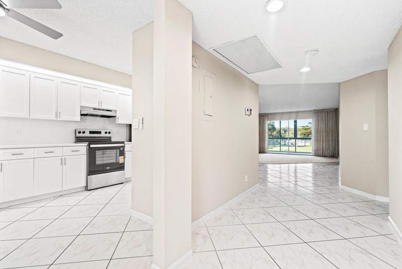 2 bedroom Condominium at 1606 Abaco Drive #H2, Abaco Village H Condo, Coconut Creek — photo 2