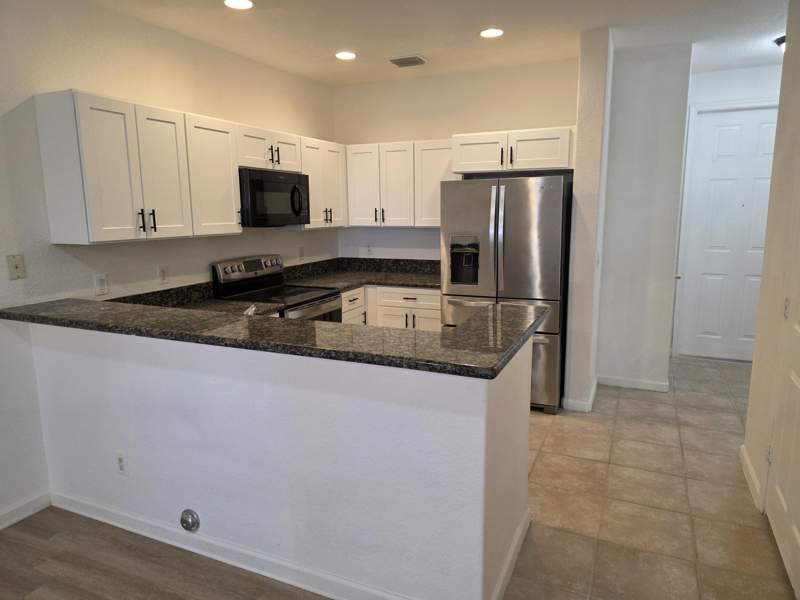 3 bedroom Townhouse at 3589 NW 14th Court #3589, Georgetown, Lauderhill — photo 3