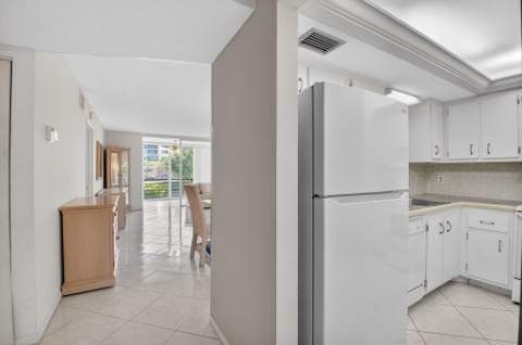 27 Abbey Lane #207, Delray Beach FL - photo 7 of 47