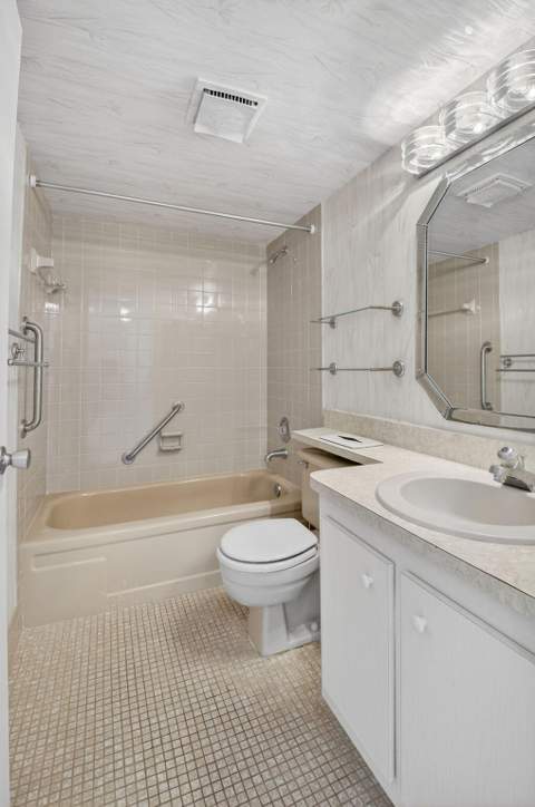 27 Abbey Lane #207, Delray Beach FL - photo 24 of 47