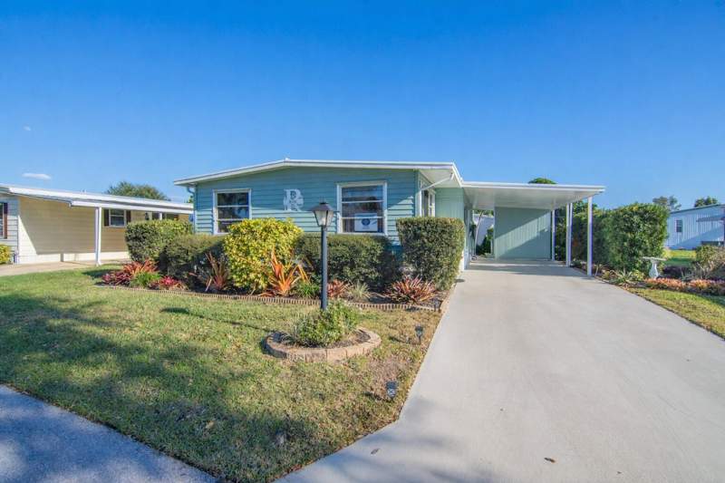 2 bedroom Manufactured Home at 485 Onyx Way, Pinelake Village, Jensen Beach — photo 2