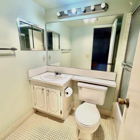 122 Oakridge I, Deerfield Beach FL - photo 19 of 48
