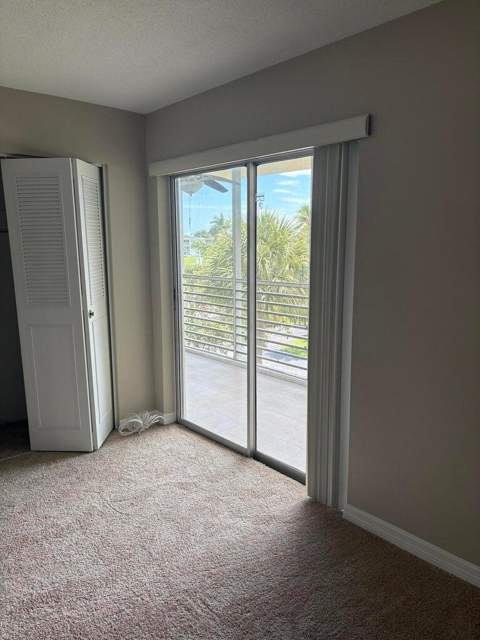 2770 S Garden Drive #304, Lake Worth FL - photo 9 of 26