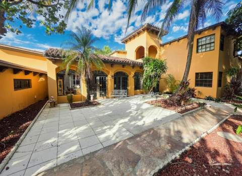 4200 N Surf Road, Hollywood FL - photo 6 of 33