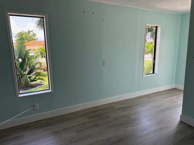 4 bedroom Single Family Residence at 907 SE Lake Street, Sherwood Forrest, Stuart — photo 5