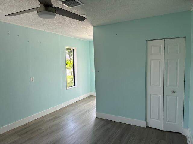 4 bedroom Single Family Residence at 907 SE Lake Street, Sherwood Forrest, Stuart — photo 4