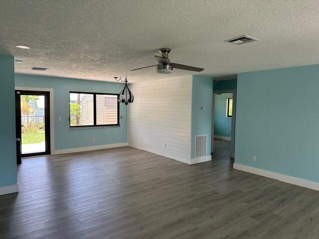 4 bedroom Single Family Residence at 907 SE Lake Street, Sherwood Forrest, Stuart — photo 3