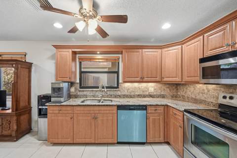 3135 NW 13th Street, Delray Beach FL - photo 13 of 45