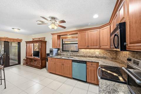 3135 NW 13th Street, Delray Beach FL - photo 12 of 45