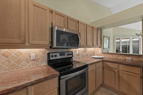 1020 Lytham Court, West Palm Beach FL - photo 8 of 44