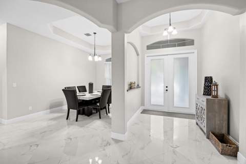 562 SW Souris Avenue, Port St. Lucie FL - photo 7 of 44