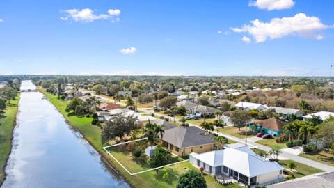 2019 SE Mantua Street, Port St. Lucie FL - photo 18 of 33