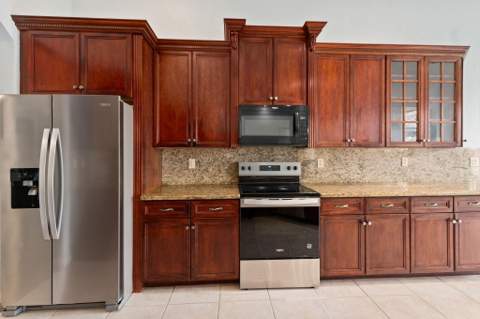 2019 SE Mantua Street, Port St. Lucie FL - photo 9 of 33