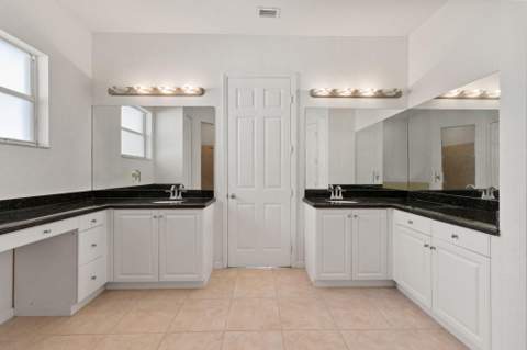 2019 SE Mantua Street, Port St. Lucie FL - photo 12 of 33