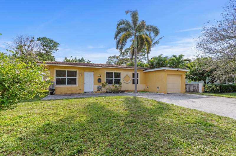 3 bedroom Single Family Residence at 516 SW 17th Street, Lauderdale, Fort Lauderdale — photo 2