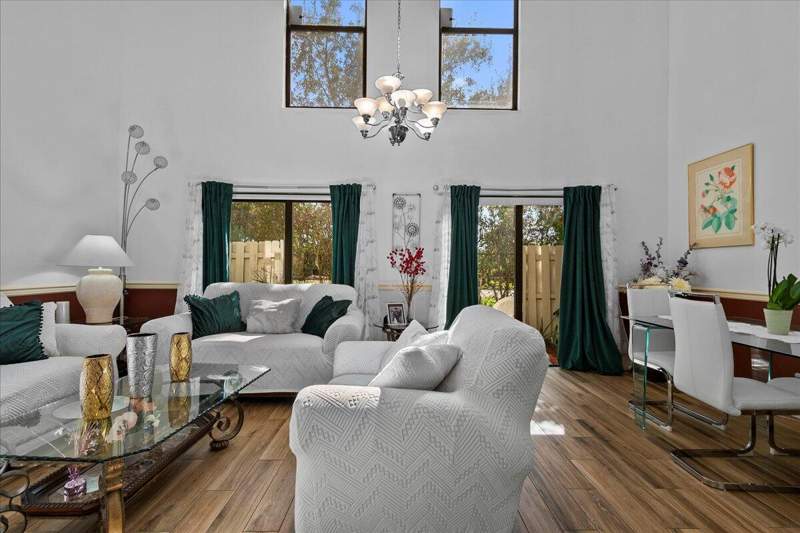 2 bedroom Townhouse at 605 Maplewood Drive, Joggers Run, Greenacres — photo 5