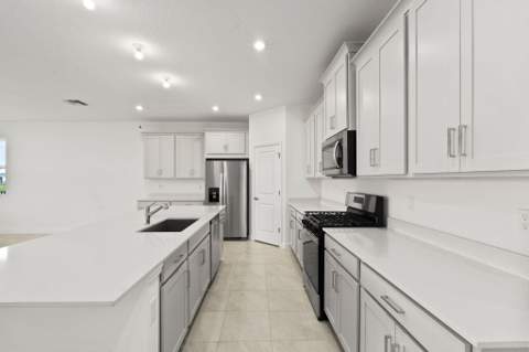 14499 SW Woodford Way, Port St. Lucie FL - photo 8 of 45
