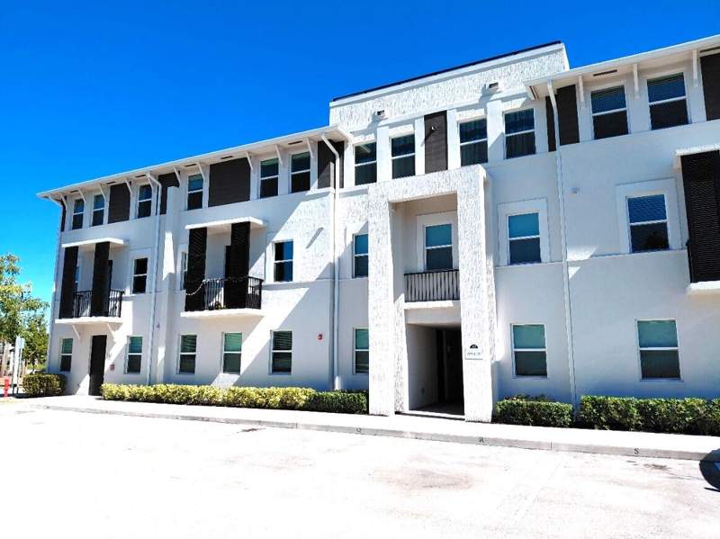 2 bedroom Condominium at 8878 Lake Worth Road #209, Polo Legacy Condo, Lake Worth — photo 3