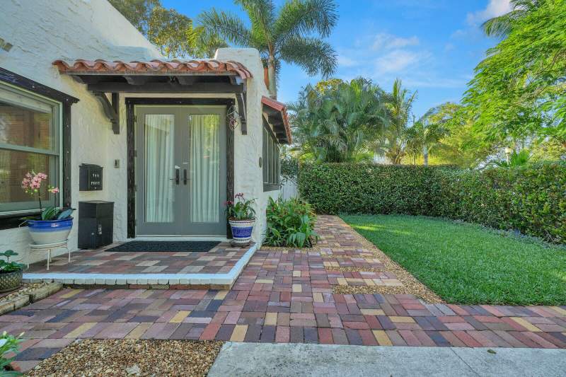 2 bedroom Single Family Residence at 744 Penn Street, Grandview Heights, West Palm Beach — photo 3