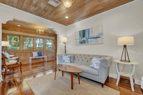 744 Penn Street, West Palm Beach FL - photo 11 of 53
